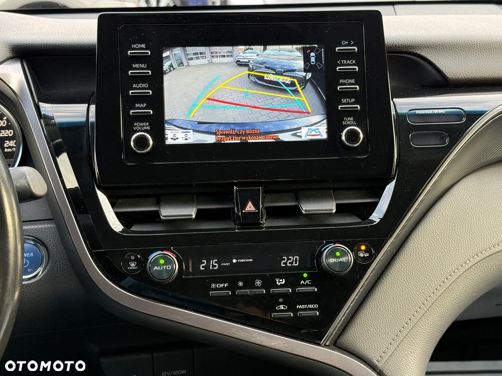 Toyota Camry 2.5 Hybrid Comfort CVT - 4