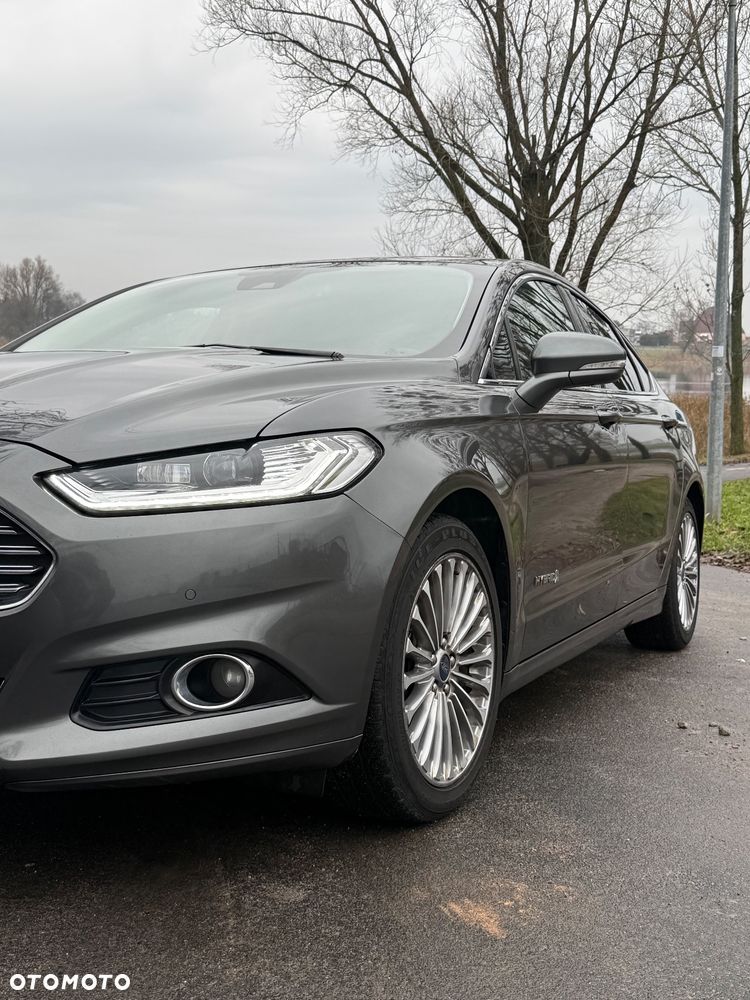 Ford Mondeo 2.0 Hybrid Titanium - 26