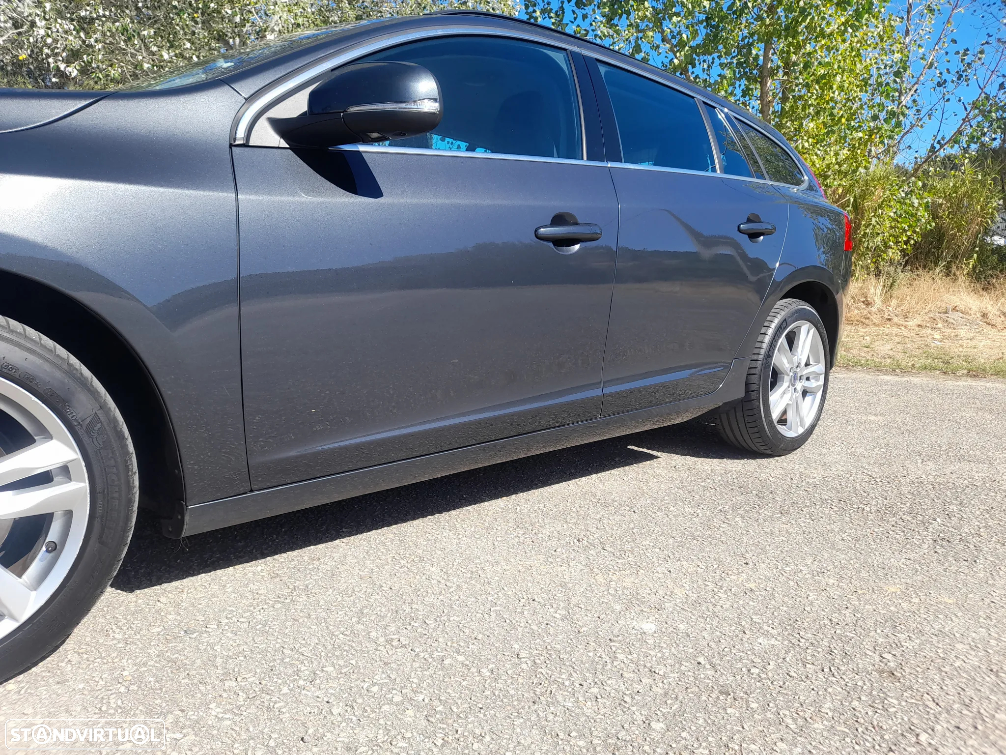 Volvo V60 2.0 D3 Momentum - 2