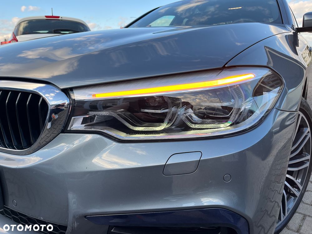 BMW Seria 5 530e iPerformance M Sport sport - 11