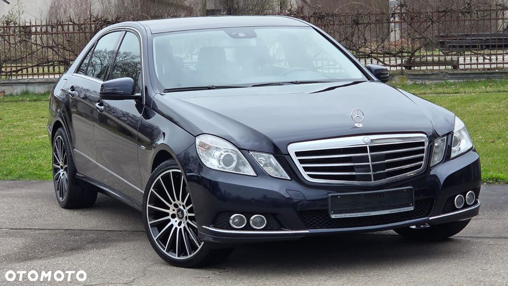 Mercedes-Benz Klasa E 300 CDI BlueEff Elegance - 1