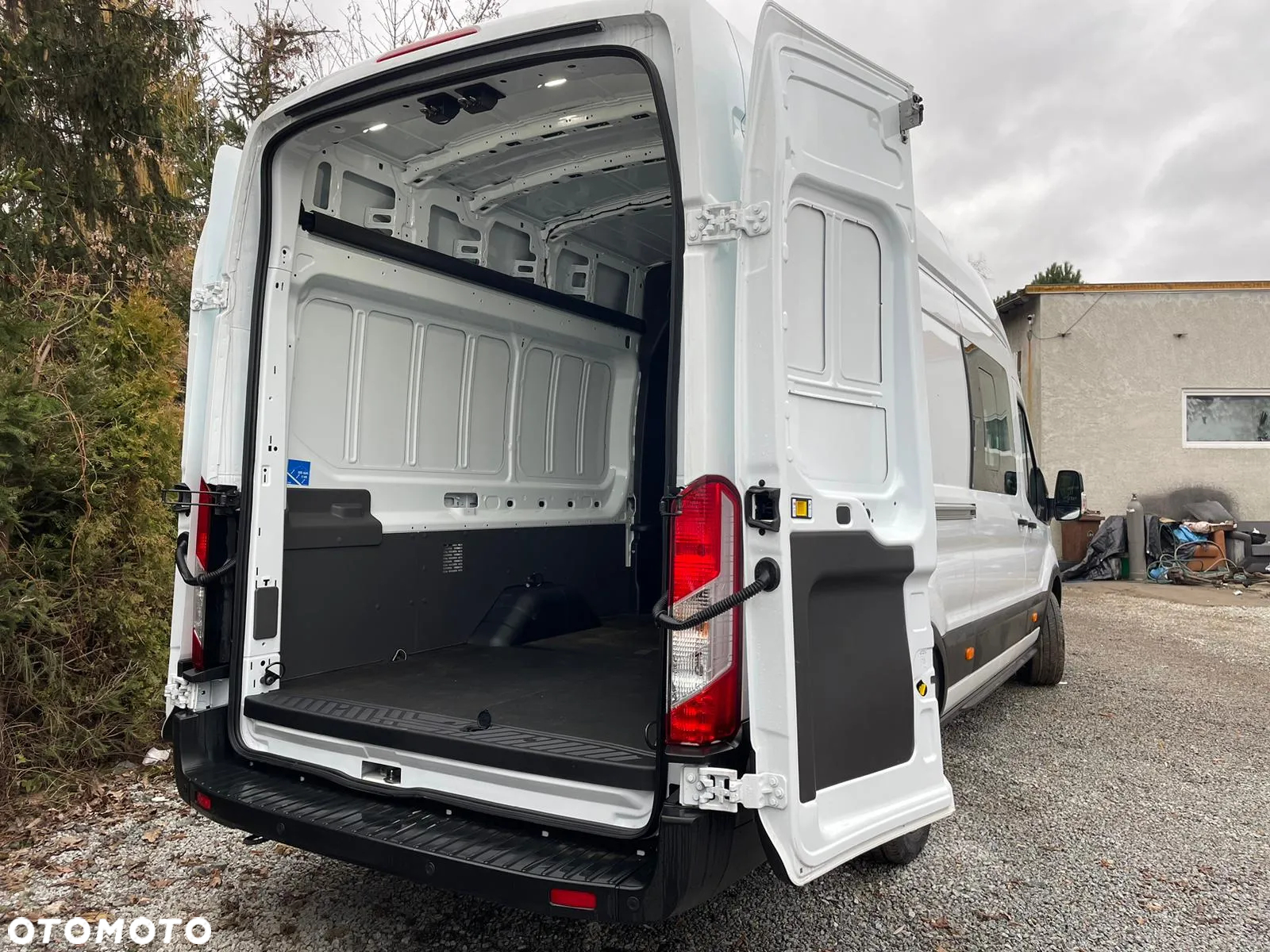 Ford Transit Brygadówka L4H3 - 14