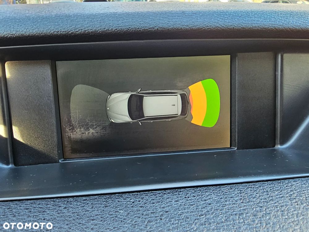 BMW X1 xDrive20i - 31