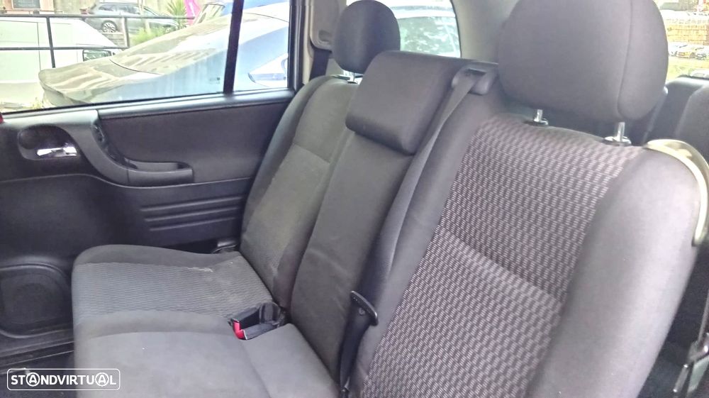 Opel Zafira 1.6 16V Comfort - 11