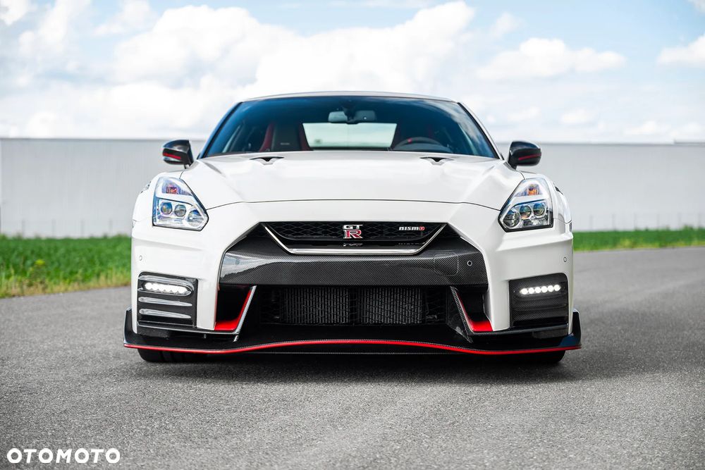 Nissan GT-R Nismo 2020 - 9