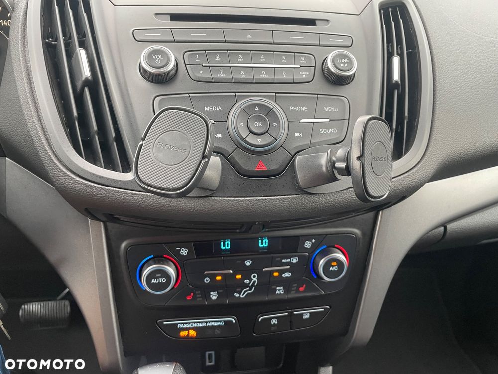 Ford Kuga - 11