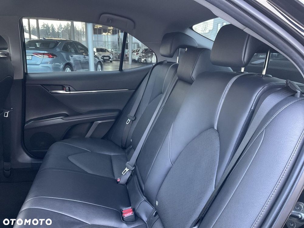 Toyota Camry 2.5 Hybrid Executive CVT - 11