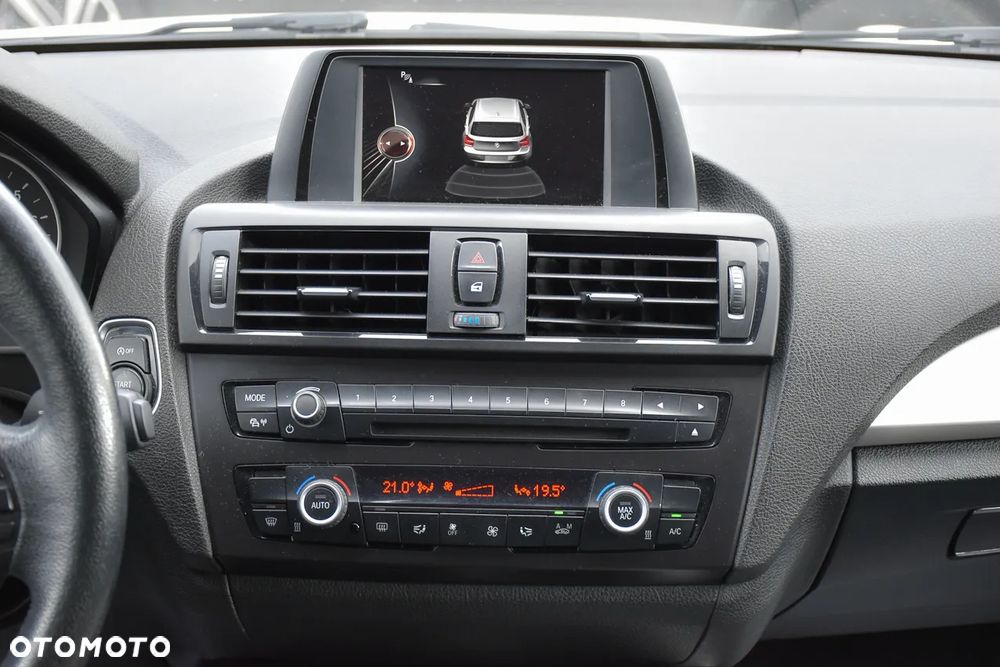 BMW Seria 1 116i - 28