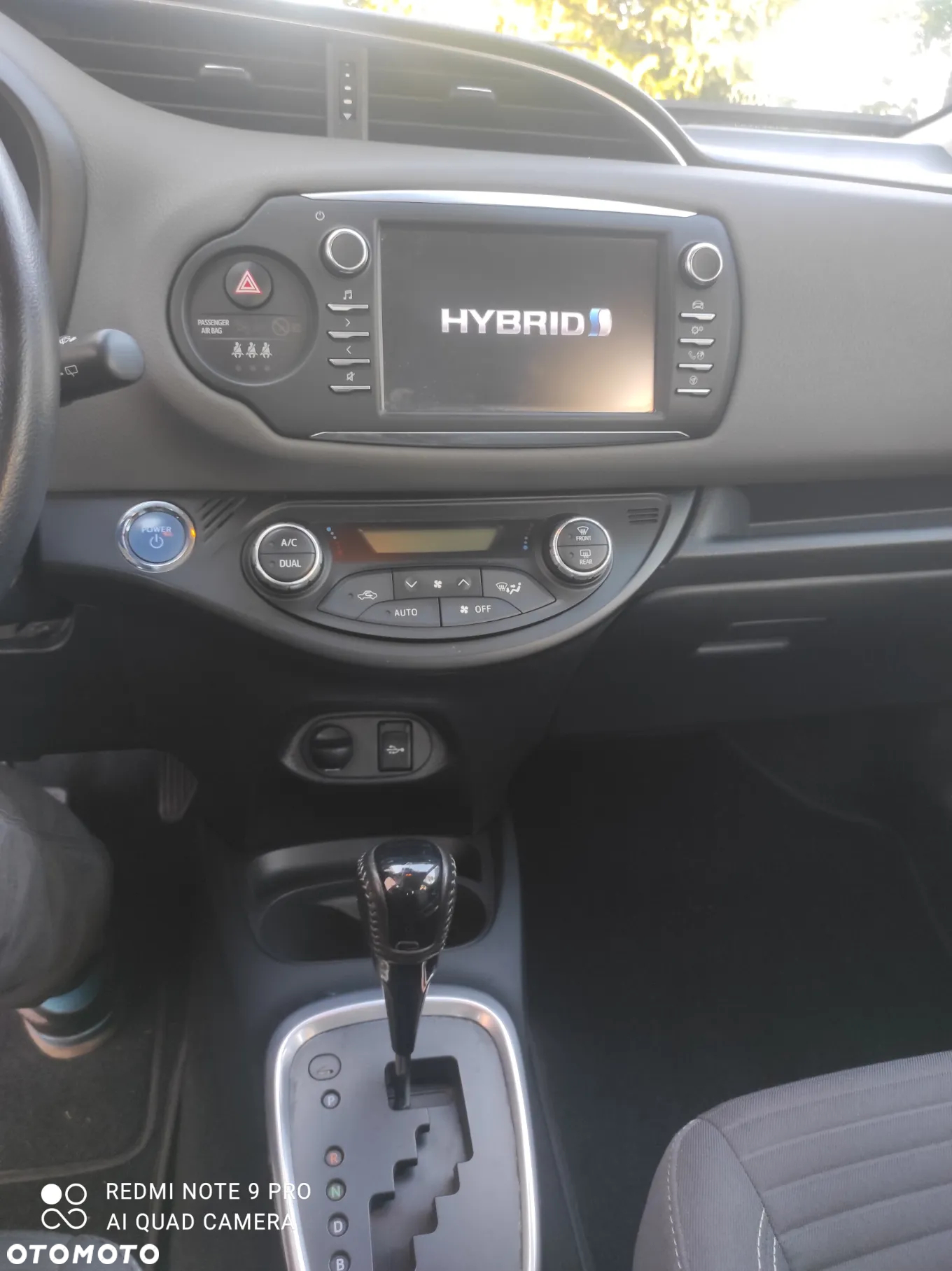 Toyota Yaris Hybrid 1.5 VVT-i - 8
