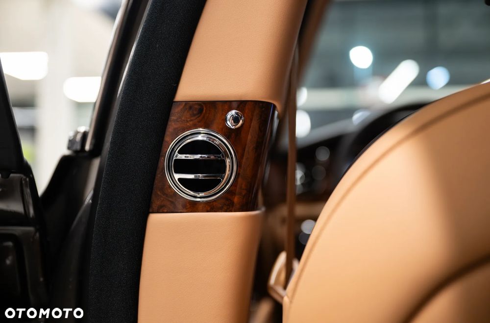Bentley Mulsanne - 25