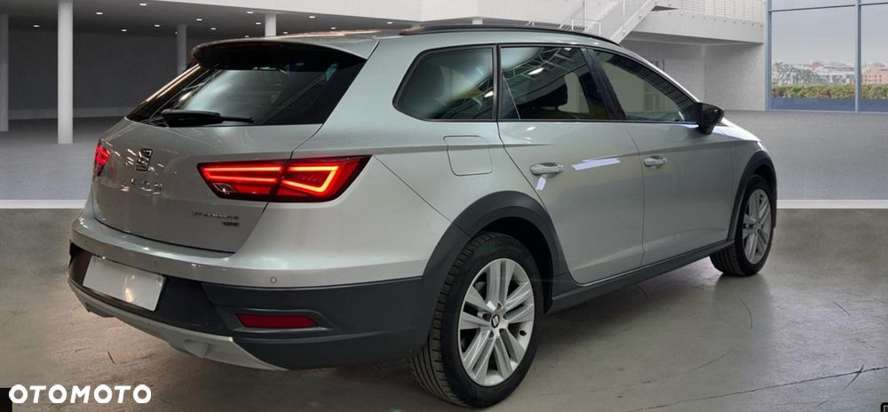 Seat Leon 2.0 TDI DPF Start&Stop DSG XCELLENCE - 2