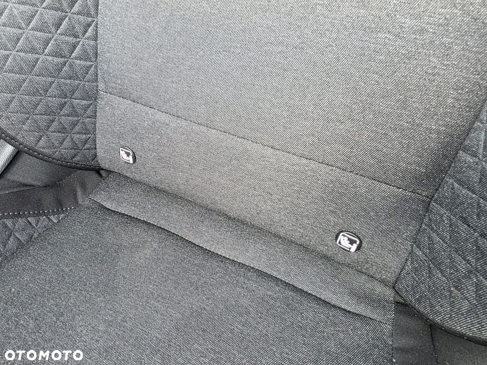 Renault Clio - 23