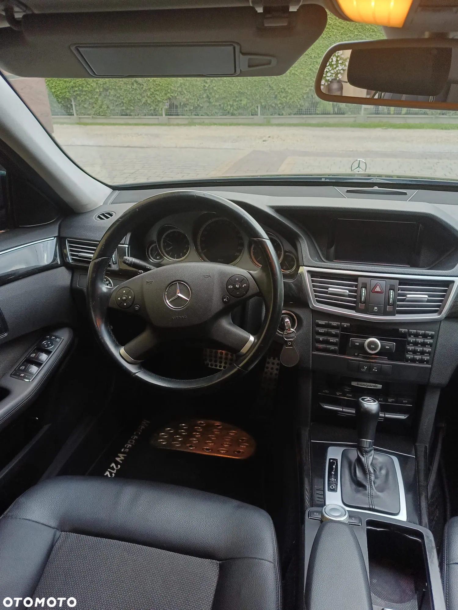 Mercedes-Benz Klasa E 220 CDI BlueEff Avantgarde - 6