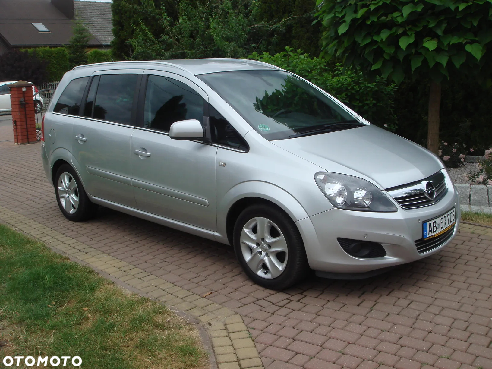 Opel Zafira 1.6 Cosmo - 3