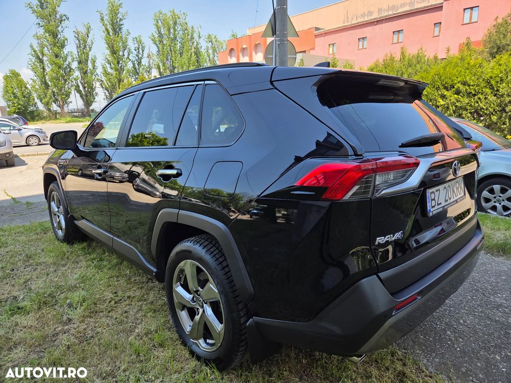 Toyota RAV4 - 4