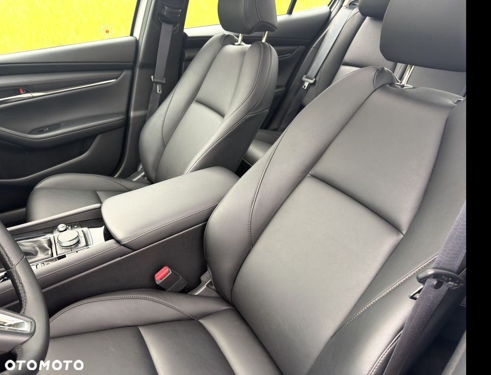 Mazda 3 - 8