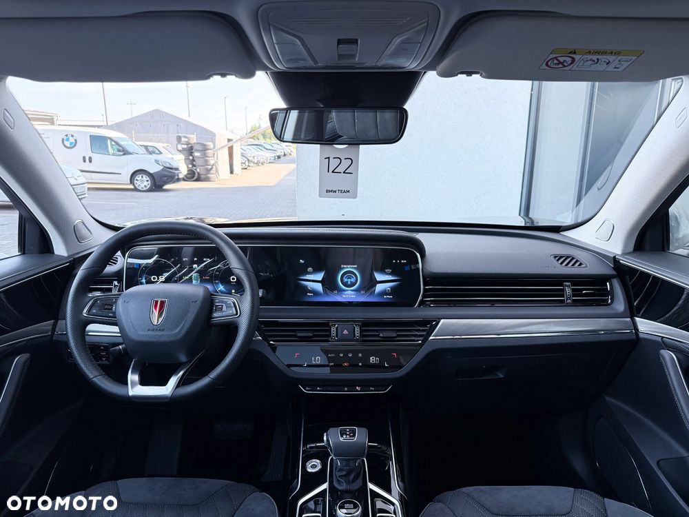 Hongqi HS5 - 40