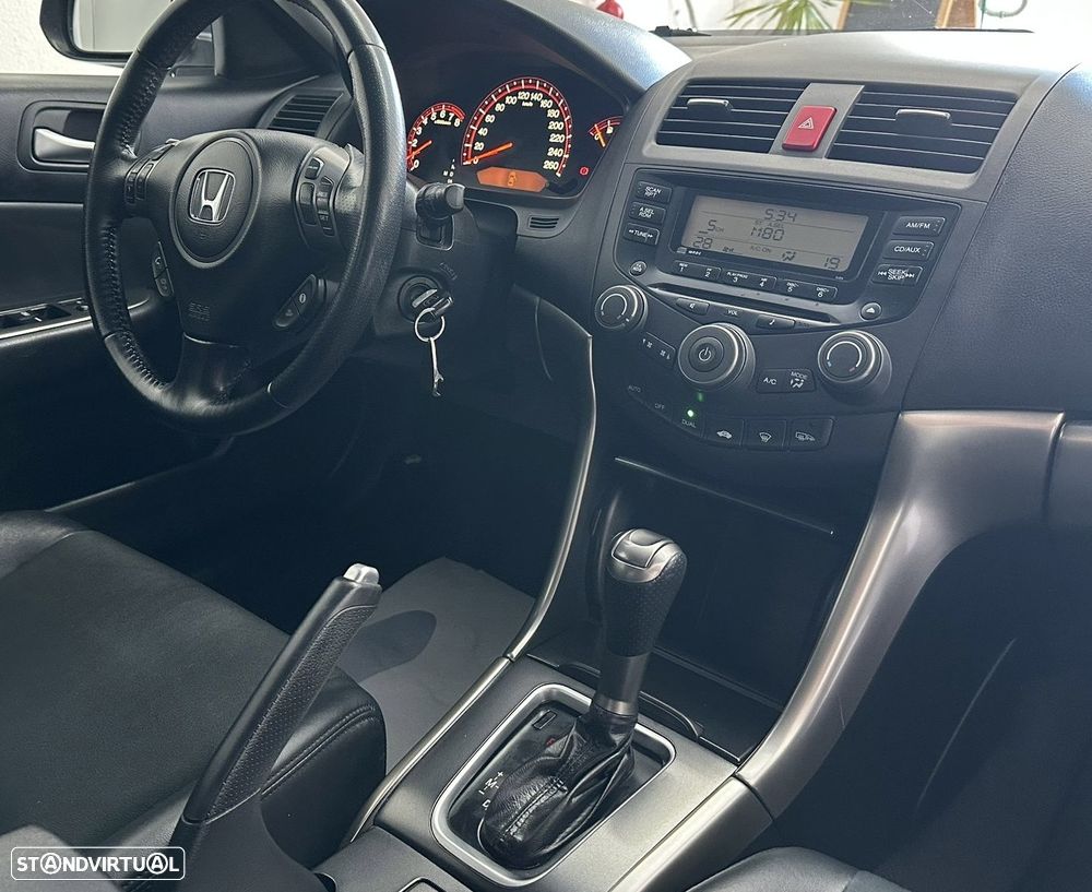 Honda Accord 2.0 Sport Auto. - 14