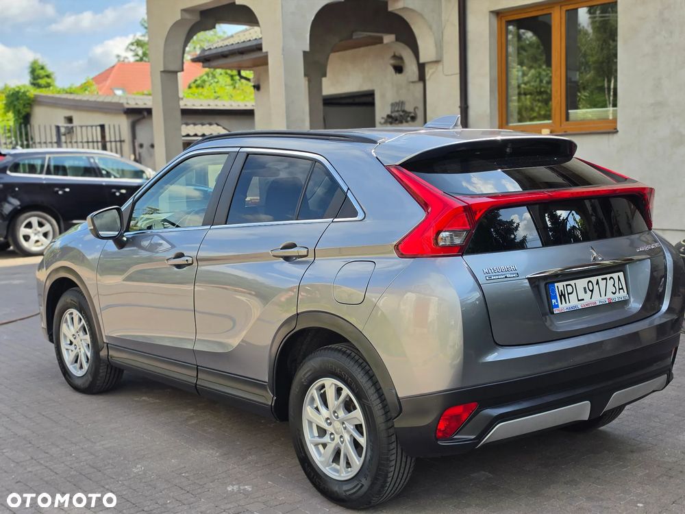 Mitsubishi Eclipse Cross - 10