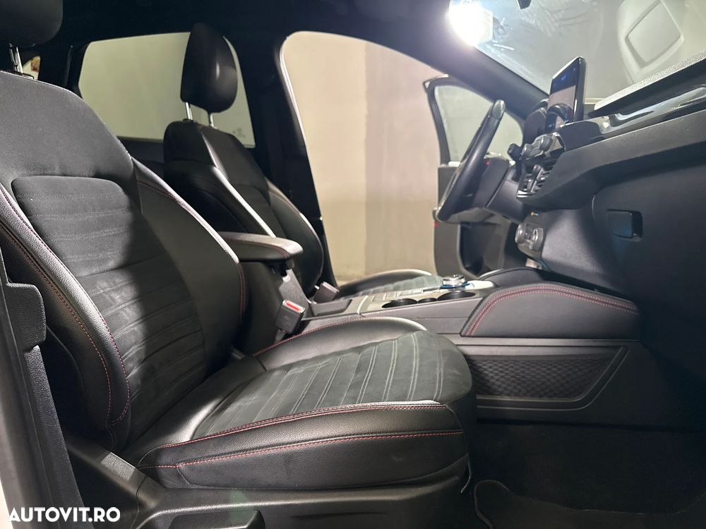 Ford Kuga - 11