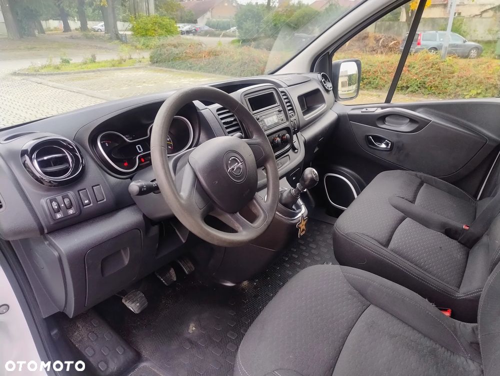 Opel VIVARO - 10