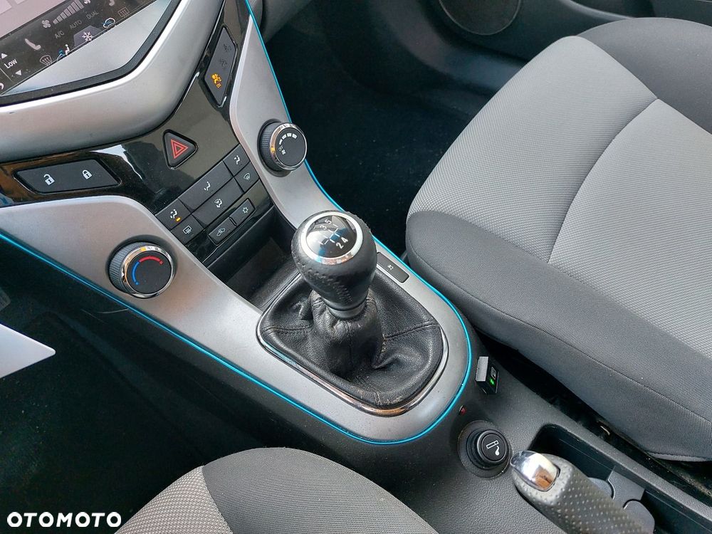 Chevrolet Cruze - 9