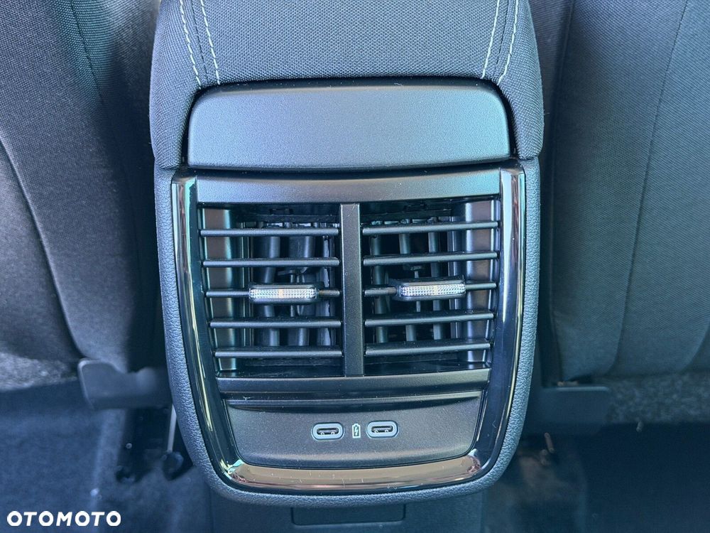 Skoda Kamiq 1.0 TSI Drive DSG - 17