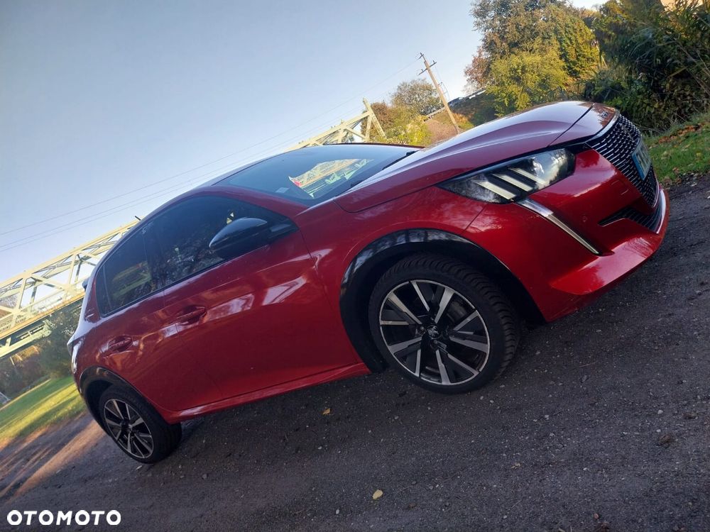 Peugeot 208 PureTech 130 EAT8 GT Pack - 11
