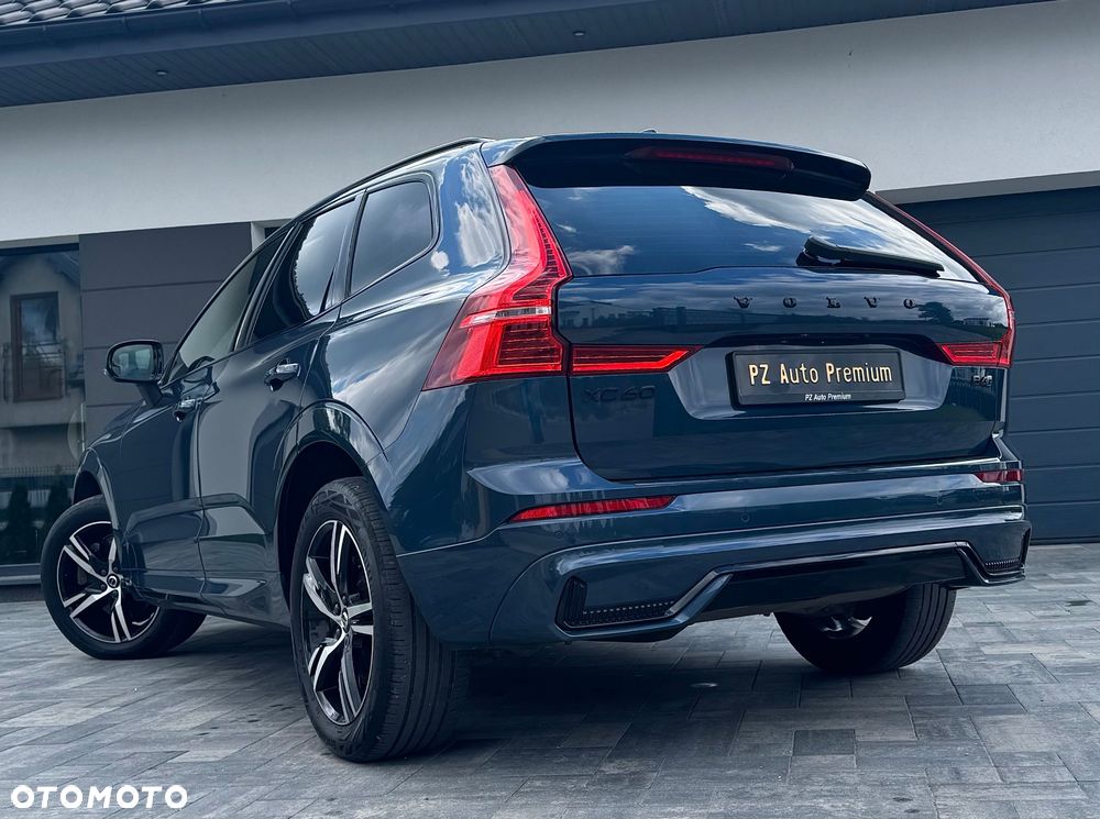 Volvo XC 60 B4 D AWD Plus Dark - 3