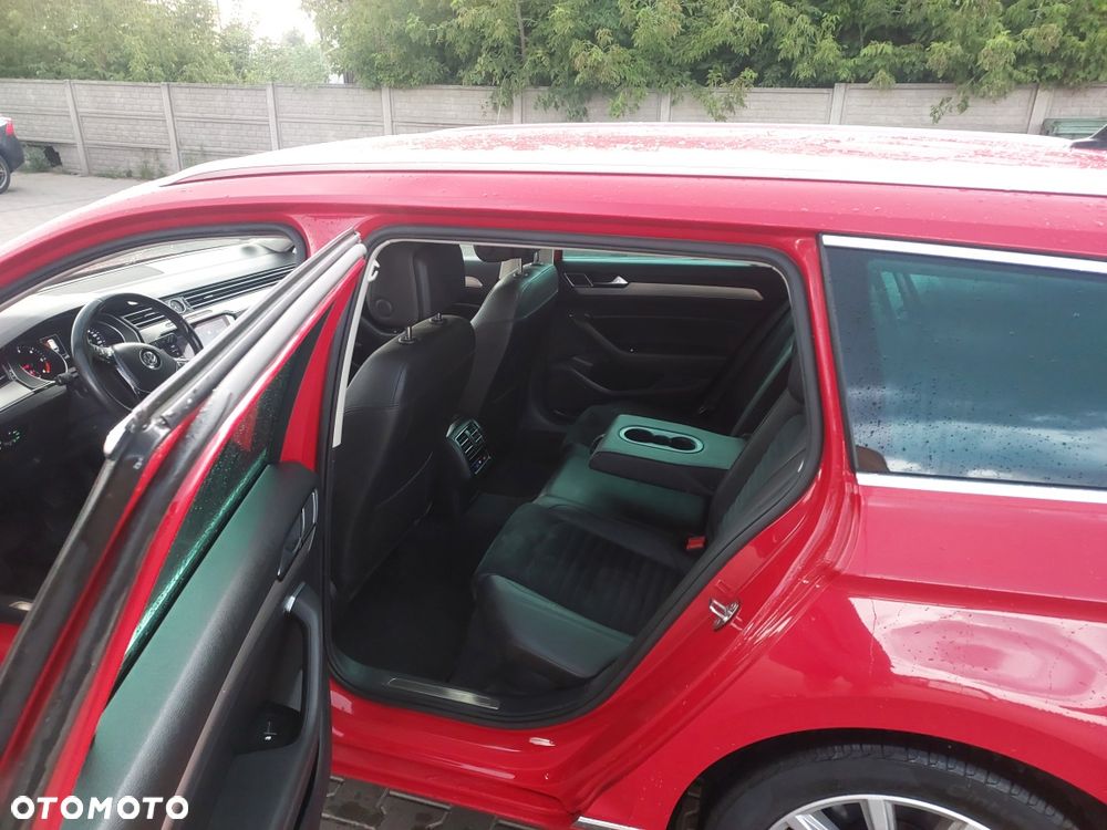 Volkswagen Passat - 2