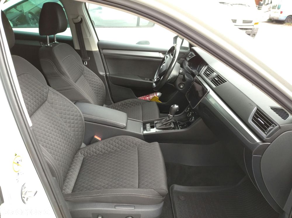 Skoda Superb 2.0 TDI Style DSG - 14
