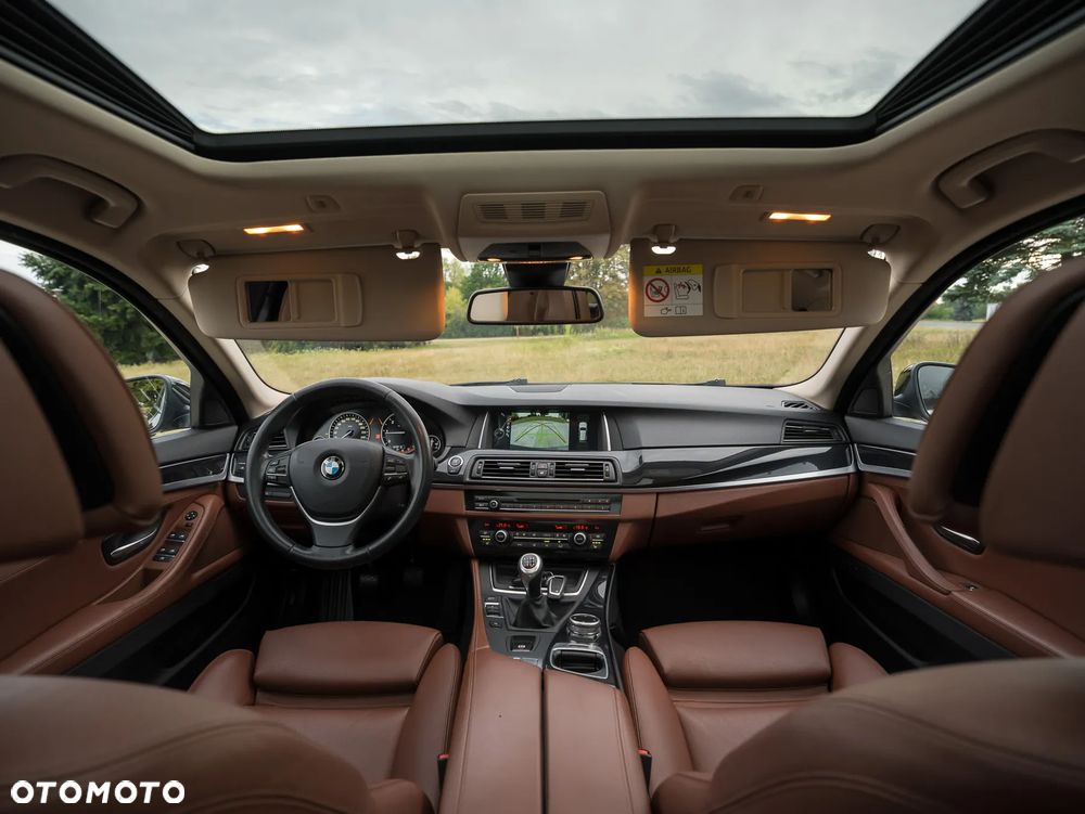 BMW Seria 5 525d Modern Line - 22