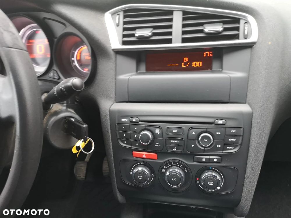 Citroën C4 1.6 HDi Attraction - 31