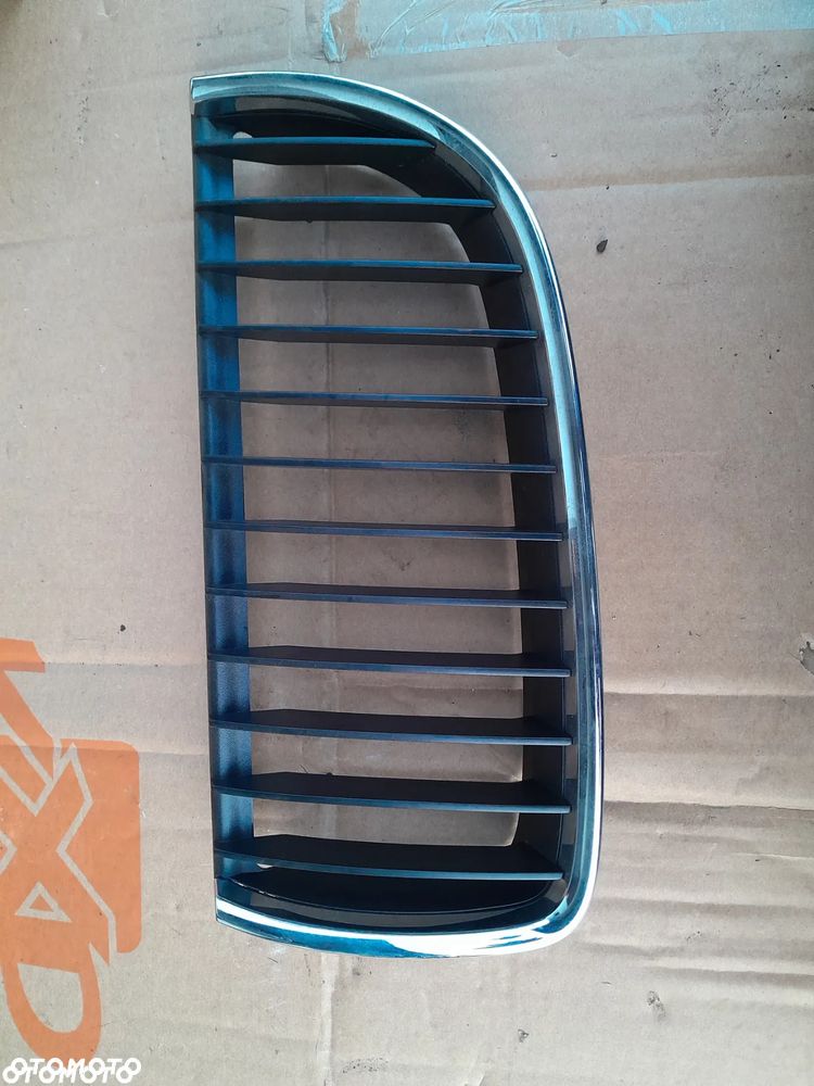 BMW lll E90 E91 kratka nerka grill - 1