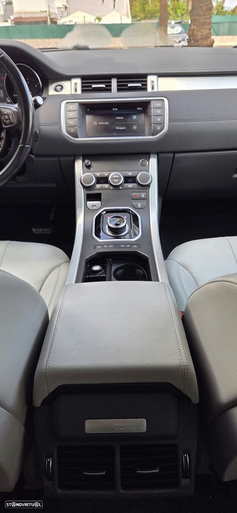 Land Rover Range Rover Evoque 2.0 TD4 SE Dynamic Auto - 11