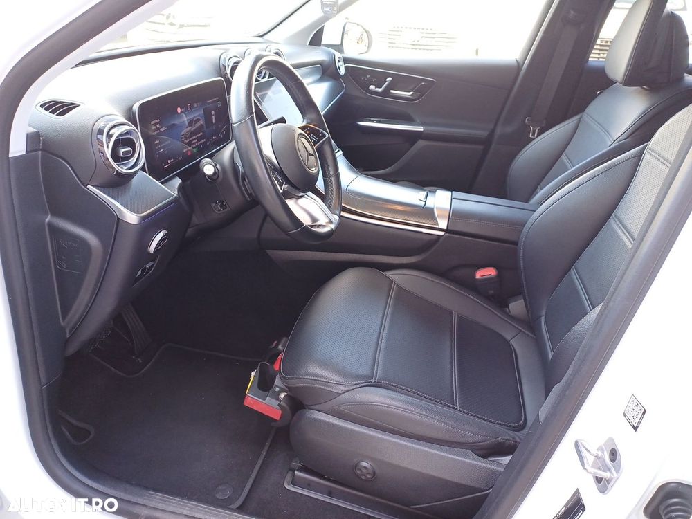 Mercedes-Benz GLC 300 e 4MATIC PHEV - 10