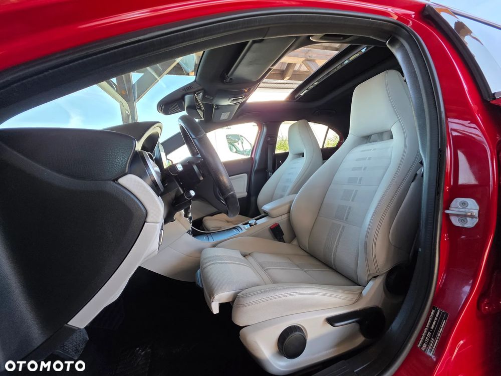 Mercedes-Benz Klasa A 200 CDI 4Matic 7G-DCT AMG Line - 31