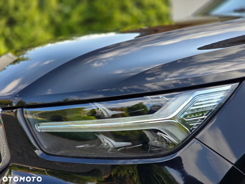 Volvo XC 40 - 40