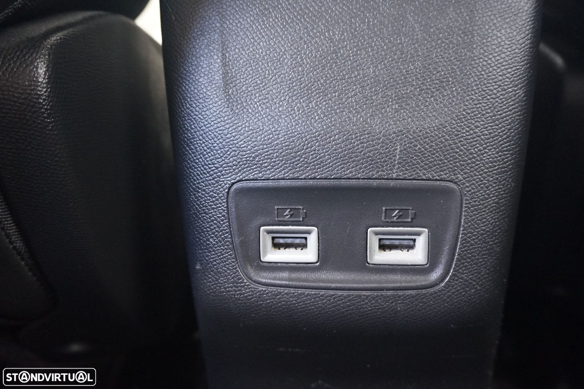 Peugeot 208 1.2 PureTech Allure - 27