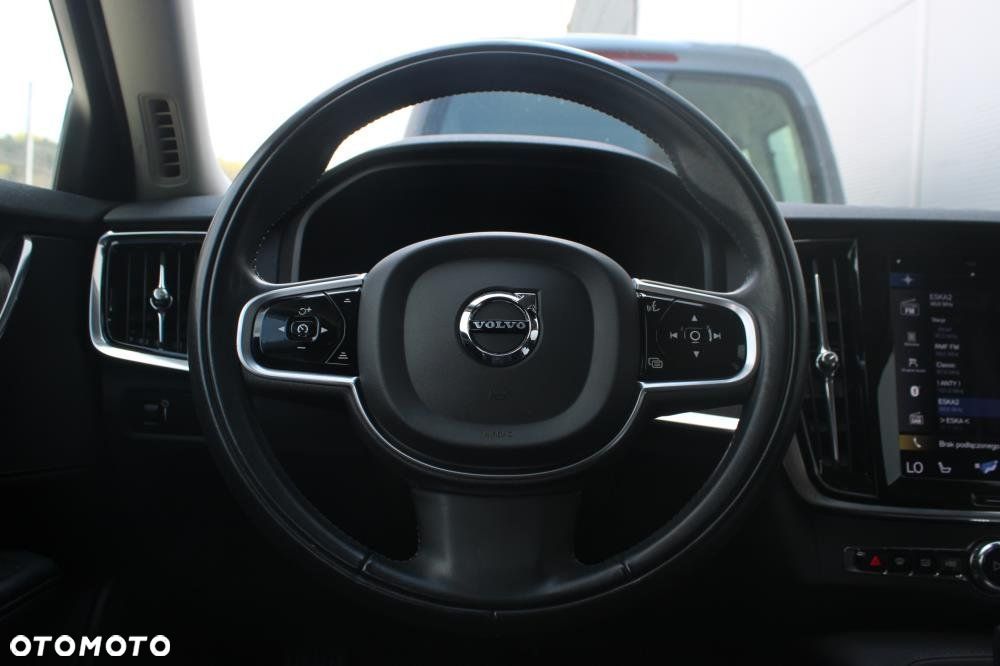 Volvo V90 Cross Country - 14