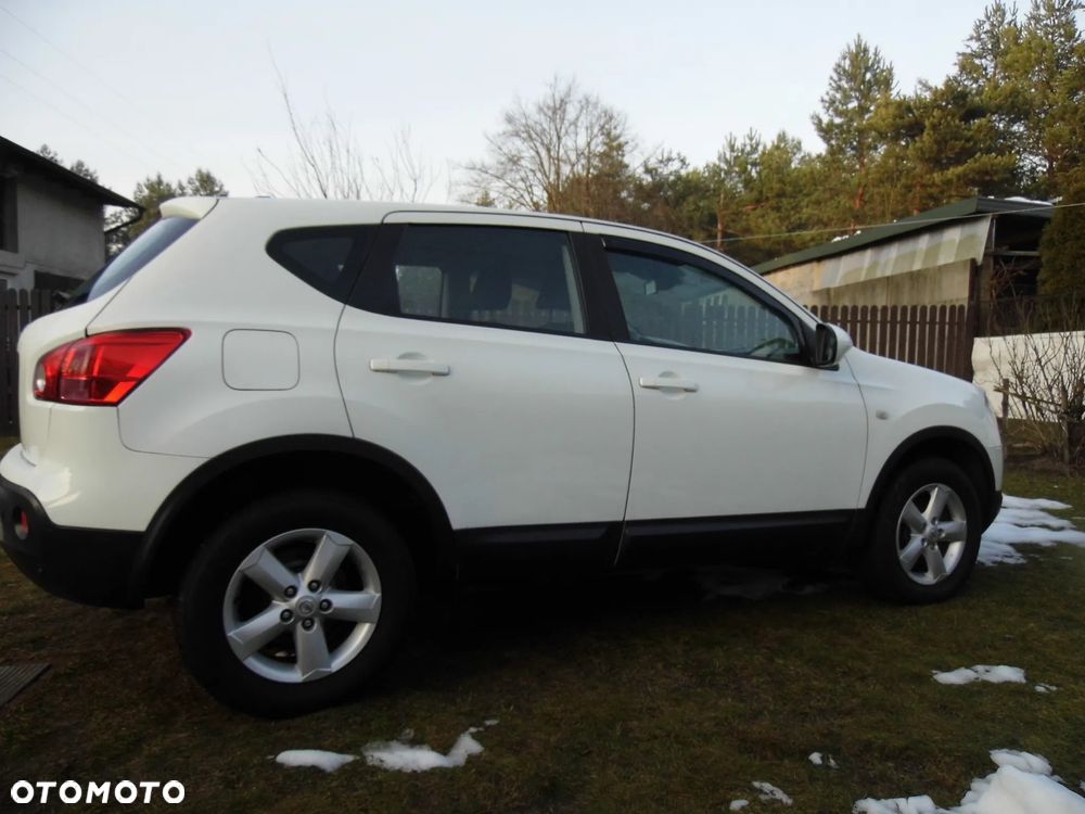 Nissan Qashqai 1.6 visia - 13