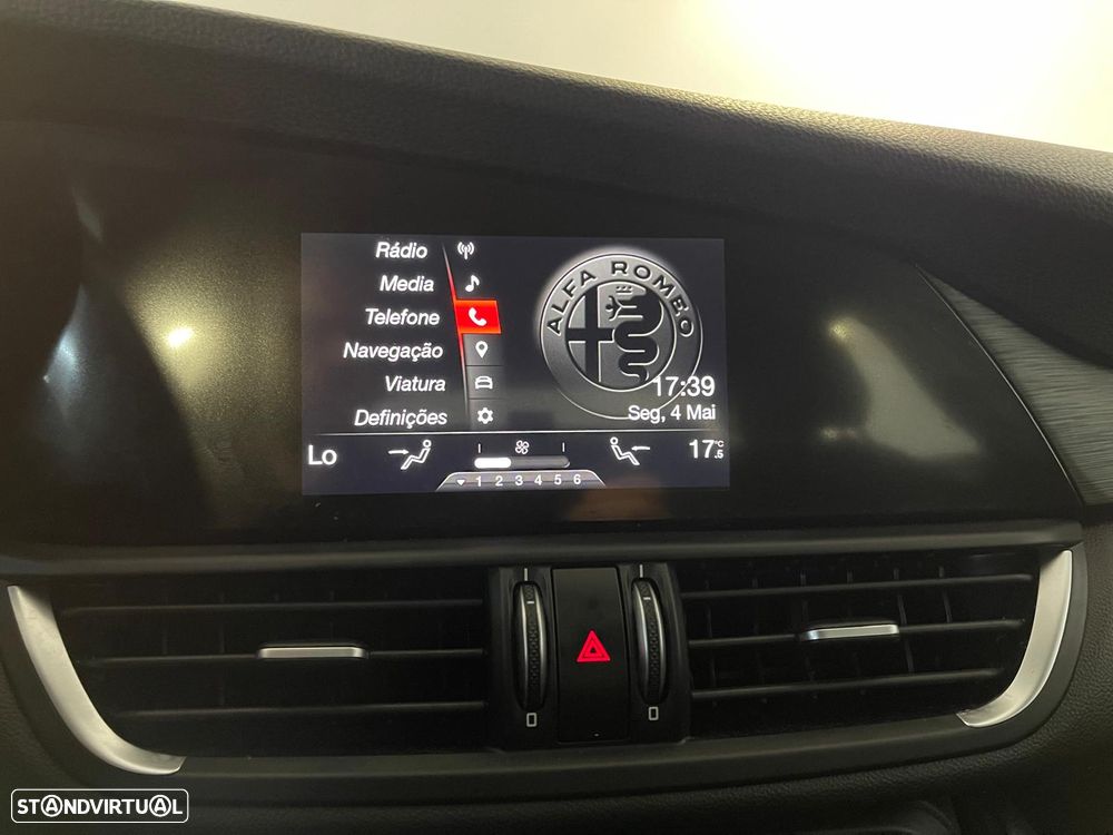 Alfa Romeo Giulia 2.2 D - 27