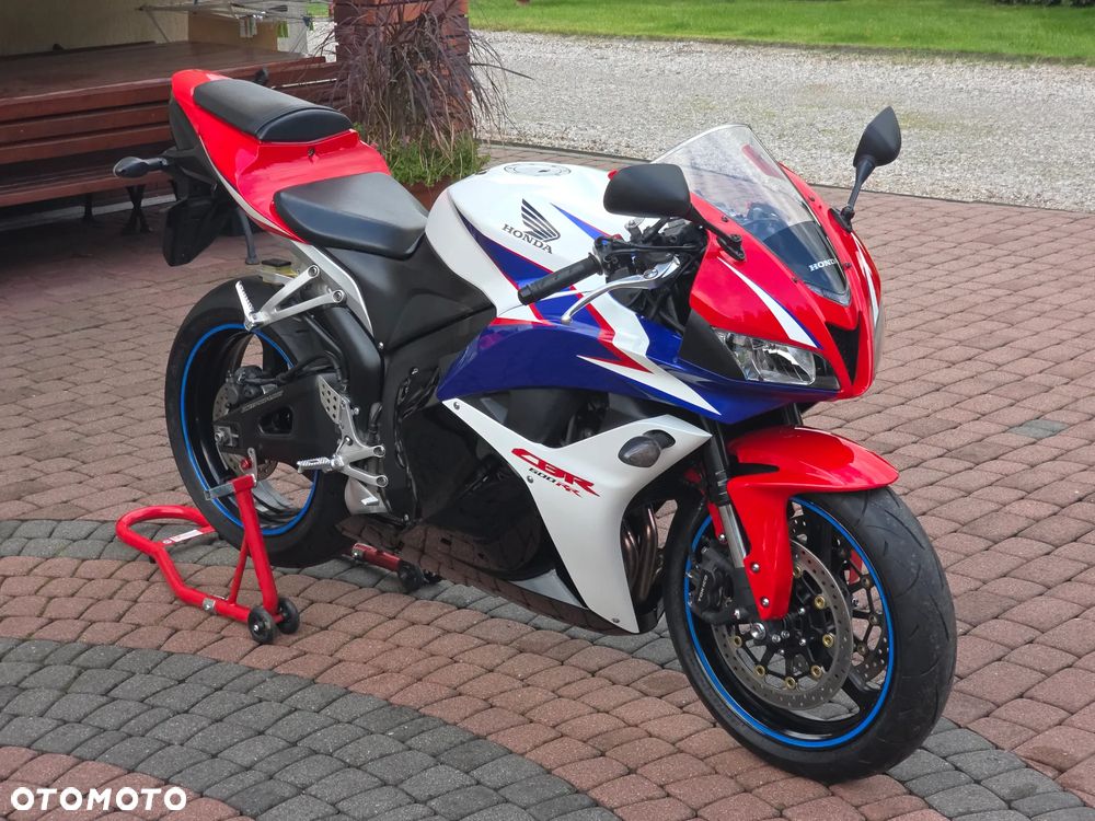 Honda CBR - 7