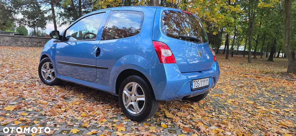 Renault Twingo 2011 photo 2