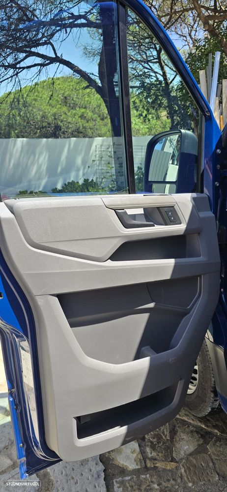 VW Crafter 35 2.0 TDI CD Longo - 20