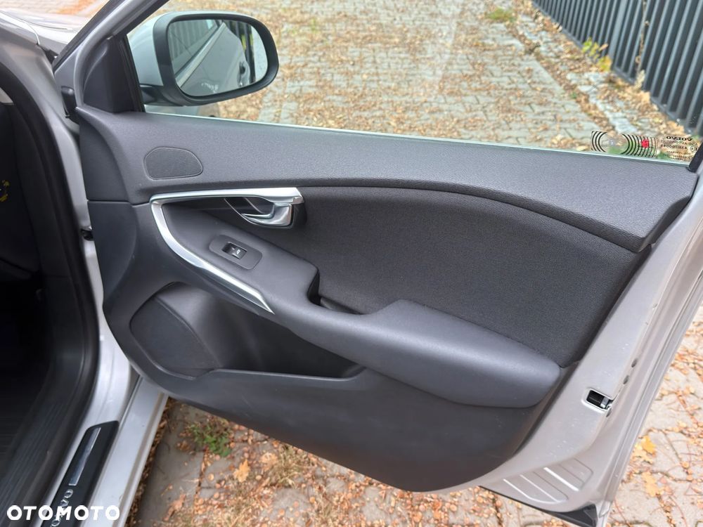Volvo V40 - 34