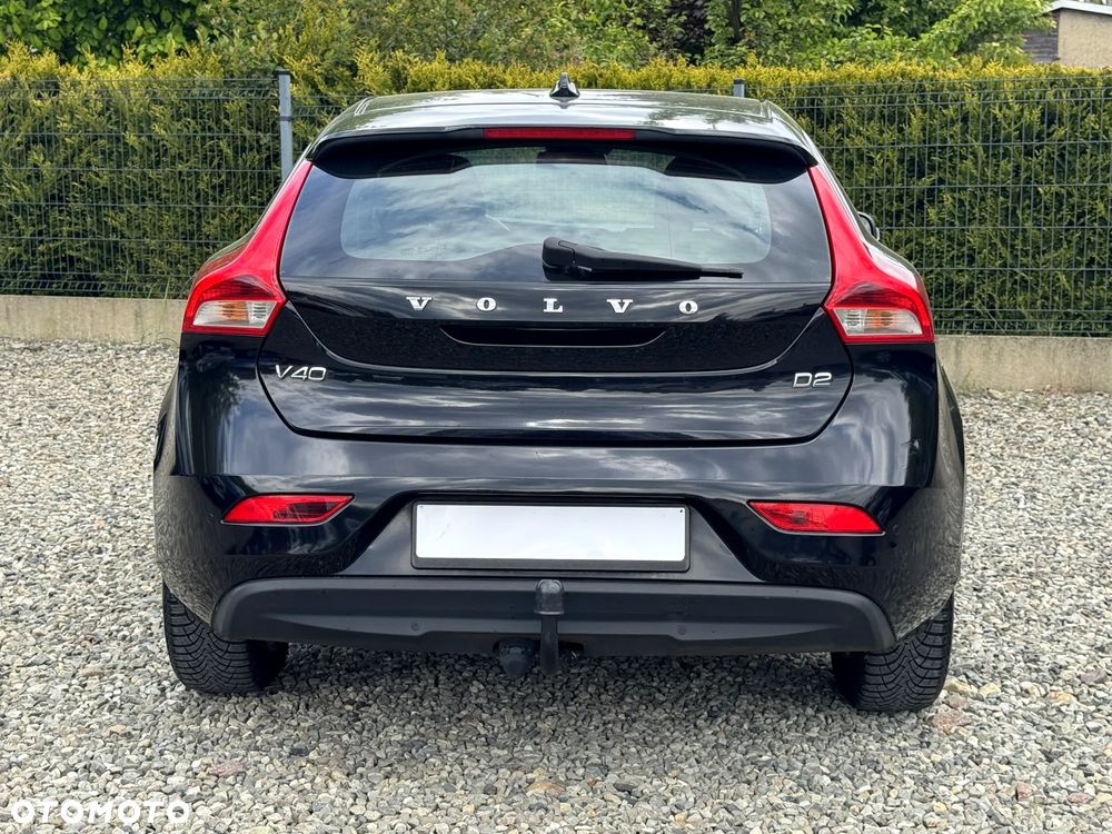 Volvo V40 D2 Momentum - 8