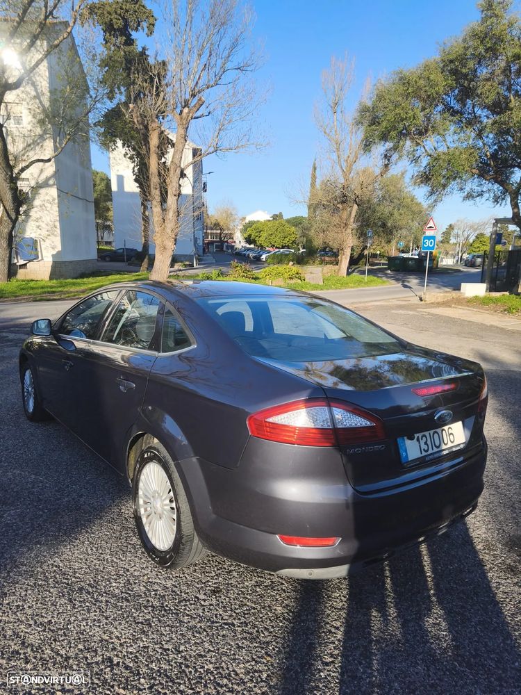 Ford Mondeo 2.0 TDCI Titanium - 4