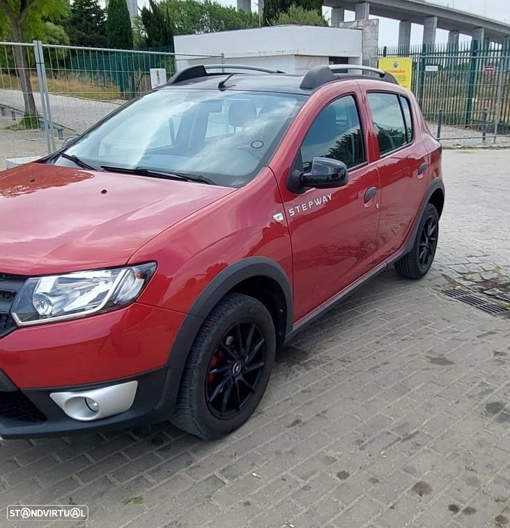 Dacia Sandero Stepway dCi 90 (S&S) Essential - 4