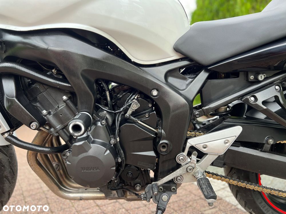 Yamaha FZ6 - 24